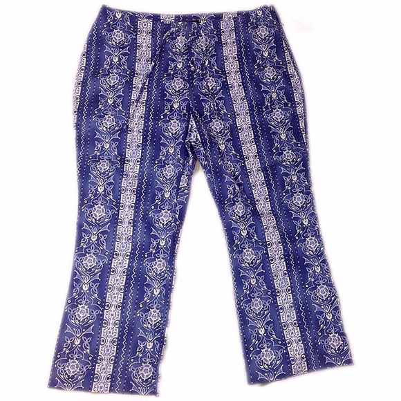 INC Stretch Printed Cropped Pants - Picture 4 of 8