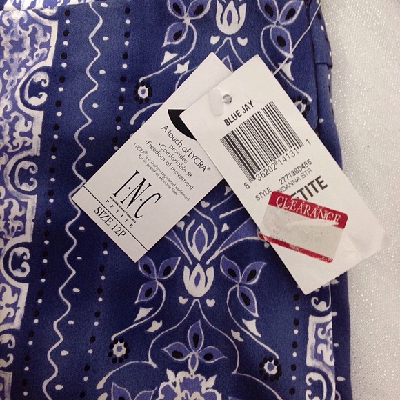 INC Stretch Printed Cropped Pants - Picture 5 of 8