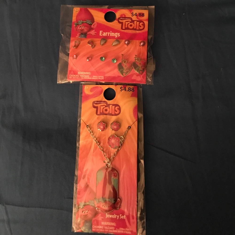 NIP TROLLS Jewelry Set