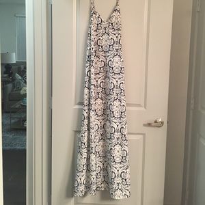 Maxi dress with open back & slits