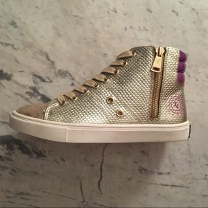 New Juicy Couture Snakeskin Sneakers - Edinn