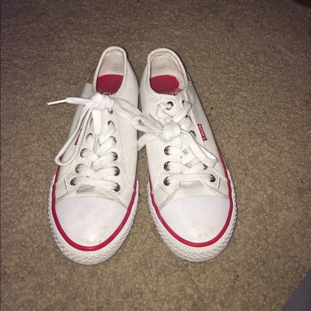 Levi's white low shoes