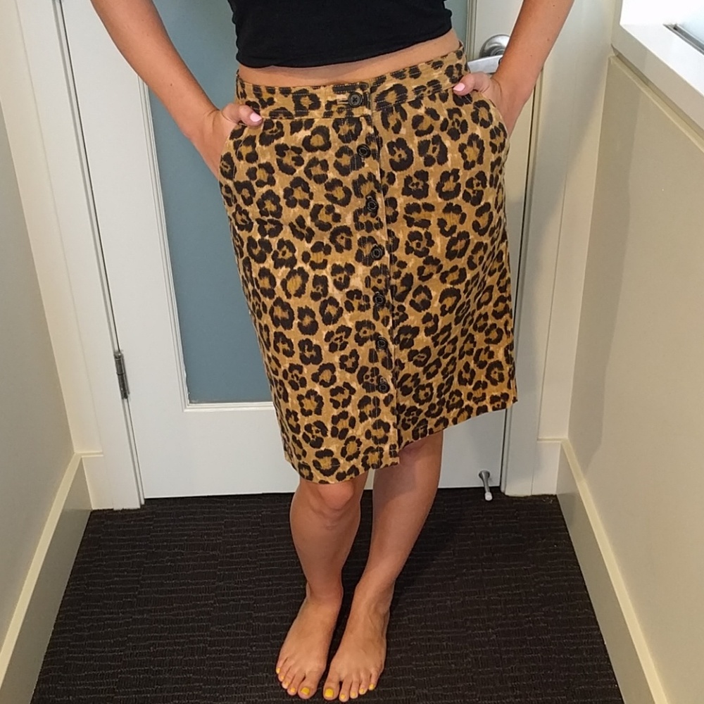 Ralph Lauren leopard button down skirt