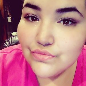 Meet your Posher, Elissa