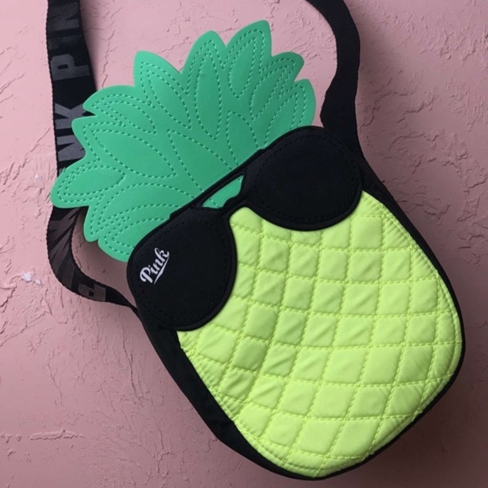 2017 Victoria's Secret pineapple cooler