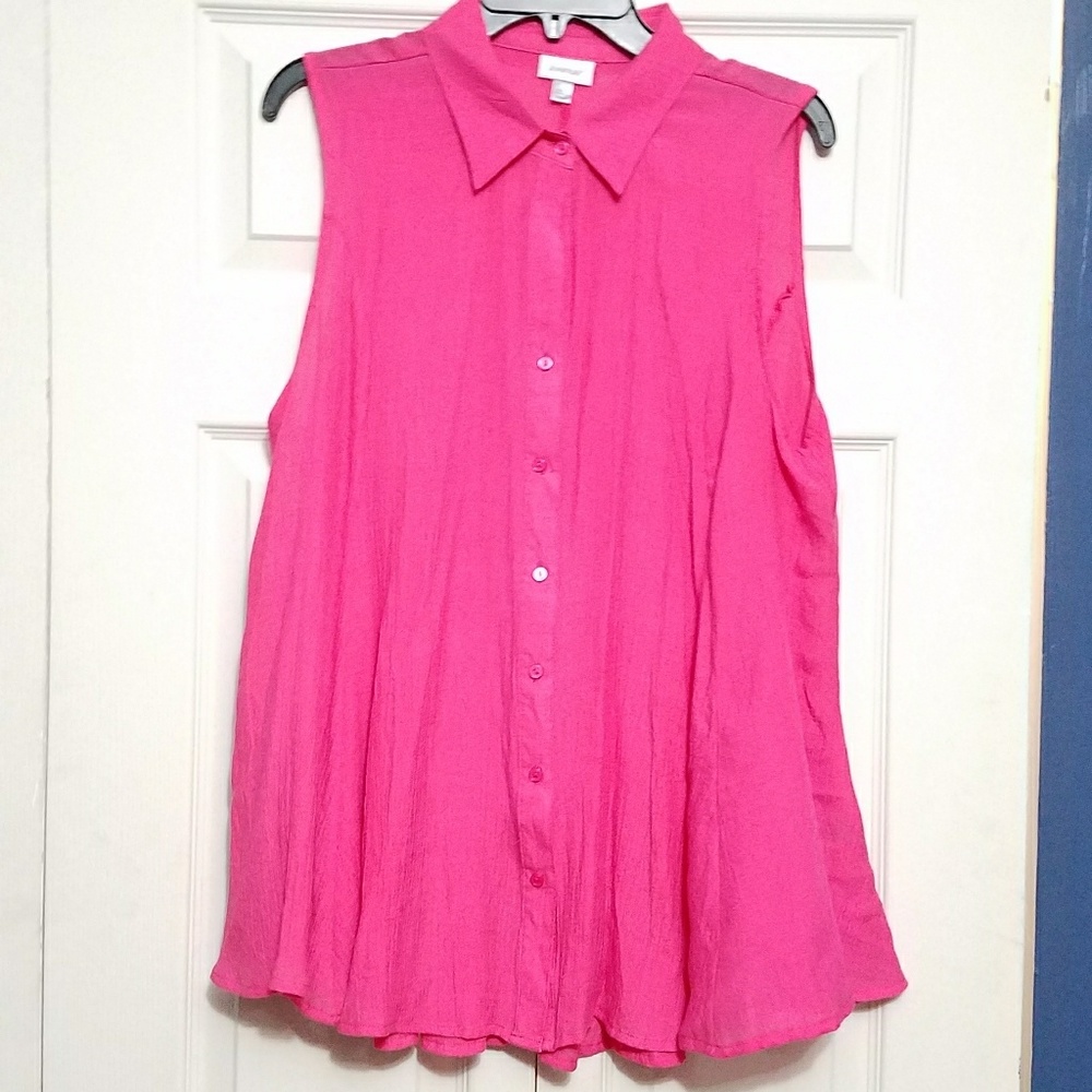 Sleeveless Flowy Blouse