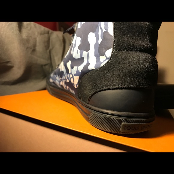 Louis Vuitton men Size 10 - Picture 3 of 7