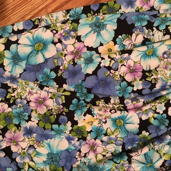 Paolino Dresses - OFFERS WELCOME ⭐️ Black Floral Fit & Flare Dress Paolino Dresses - OFFERS WELCOME ⭐️ Black Floral Fit & Flare Dress