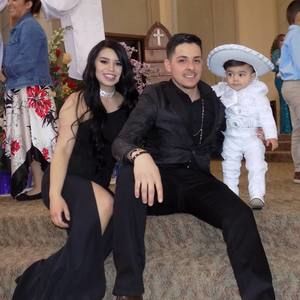 Meet your Posher, Nayeli