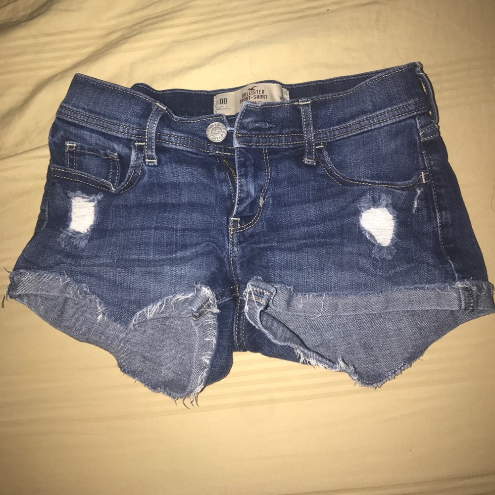 Hollister shorts 00