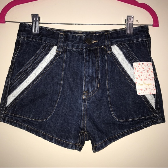 Free People Shorts Denim w/ White Eyelet NWT Sz 24 - Picture 2 of 6