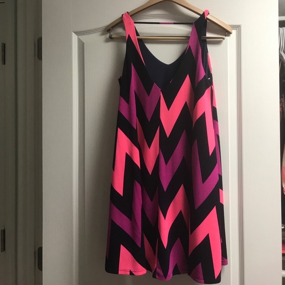 Women's chevron dress/tunic - Picture 2 of 2