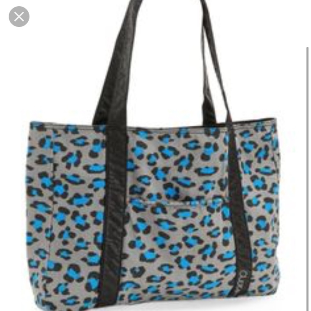 IOS! Aero zebra print tote. Aeropostale