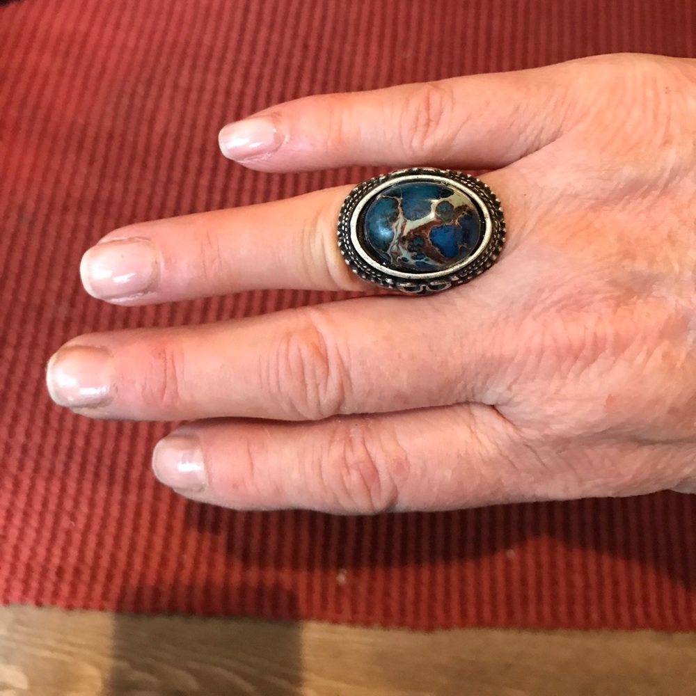 Turquoise howlite Stone, ring size 6.5 alloy metal