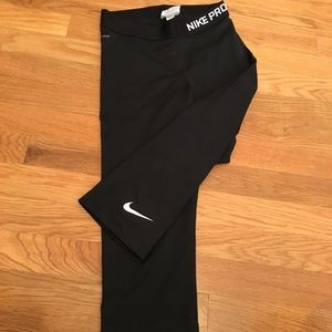 Nike Pro Capris