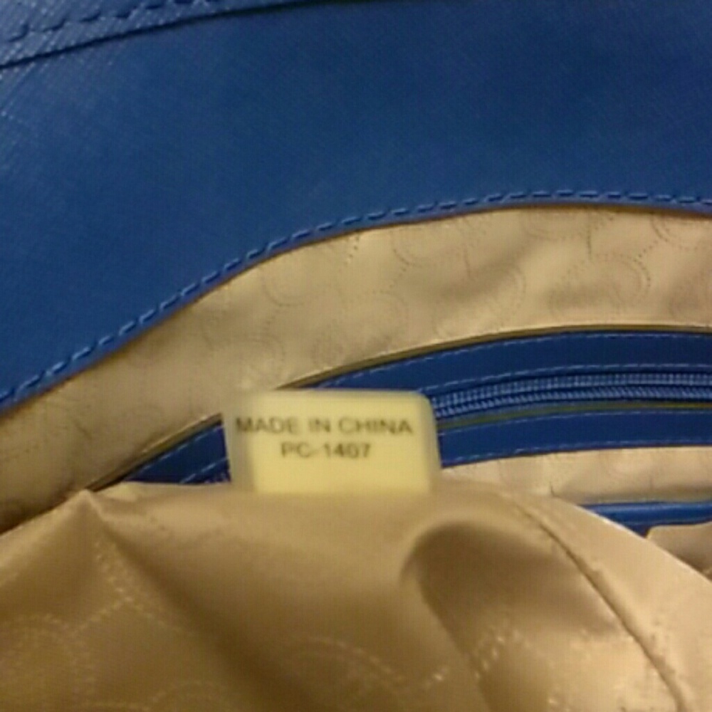 SOLD- Authentic MK Set - Picture 2 of 6