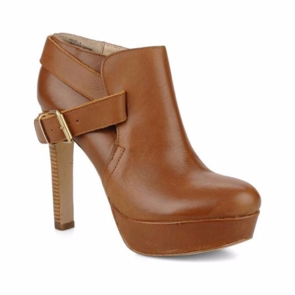 Pour La Victoire Platform Ankle Boot