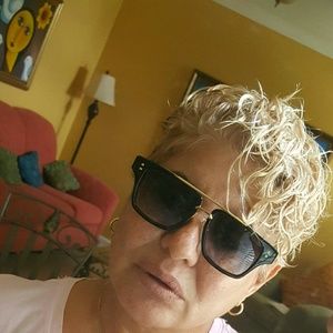 Meet your Posher, Jackie