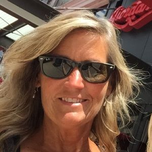 Meet your Posher, Joan