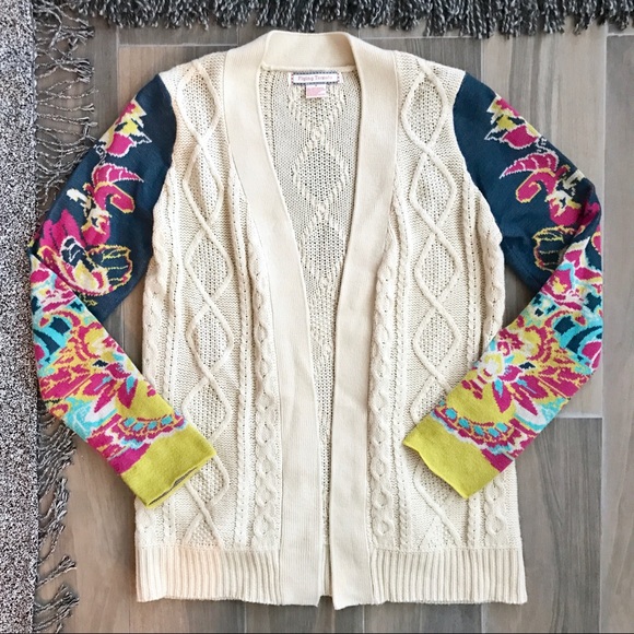 Flying Tomato Sweaters - Flying Tomato Printed Sleeve Sweater Cardigan Sz M