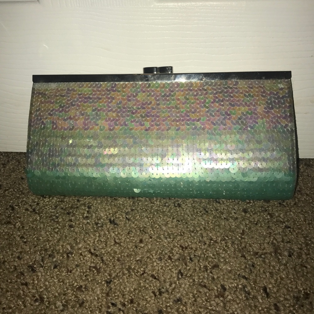 NWT! Charter Ombré Sequin Mermaid Clutch
