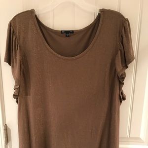 Flutter Sleeve Top! Holiday party ready! ✨