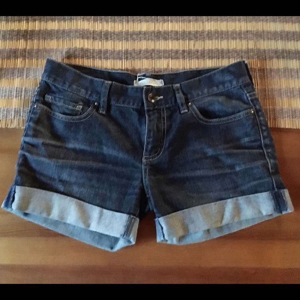 🧚🏼‍♂️BULLHEAD Dark Wash Jeans Shorts - size 3