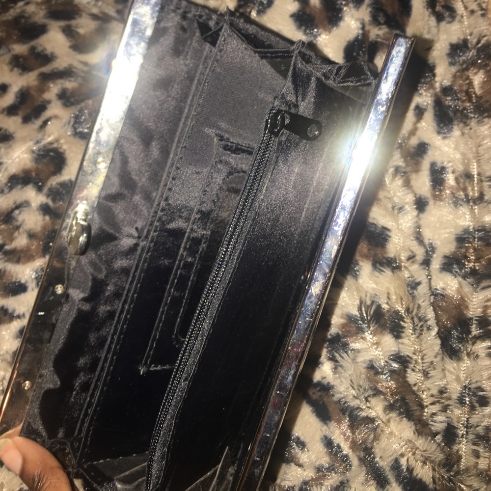 Wallet - Picture 2 of 3