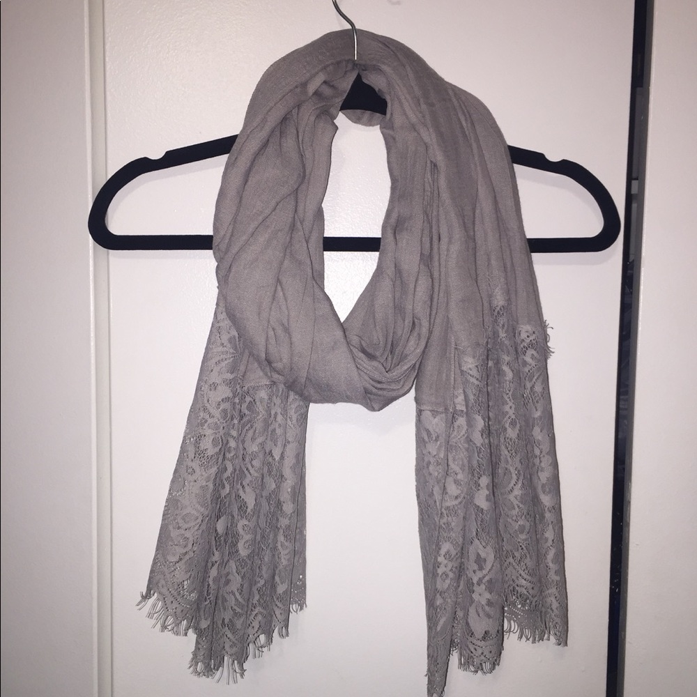 Do everything in Love Gray scarf with lace.