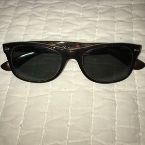 Ray Ban - New Wayfarer