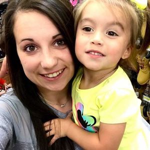 Meet your Posher, Carina