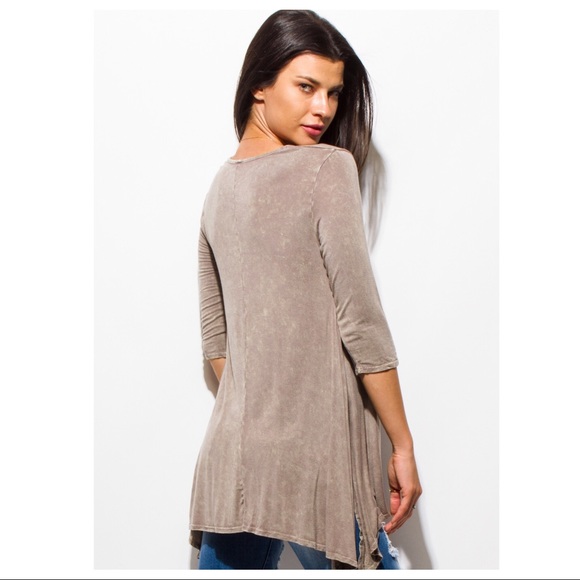 Acid wash knit top with side slit. - Picture 3 of 3