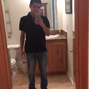 Meet your Posher, Jonathan