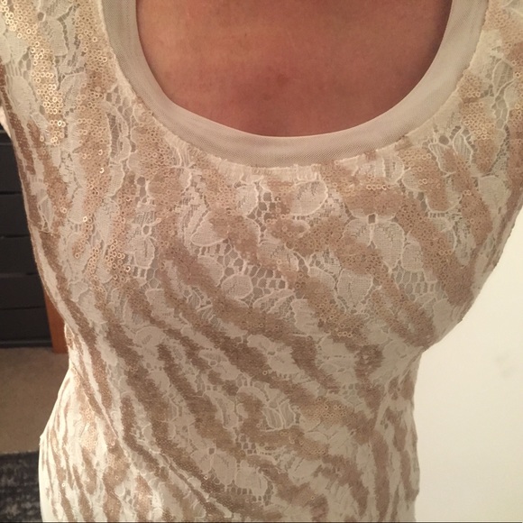 NWT Bebe ANIMAL PRINT Gold Sequined Shirt - Picture 2 of 5