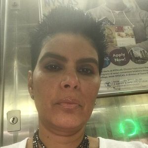 Meet your Posher, Glenda