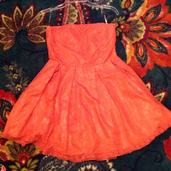 Strapless Coral Lace Party Dress - Picture 4 of 4
