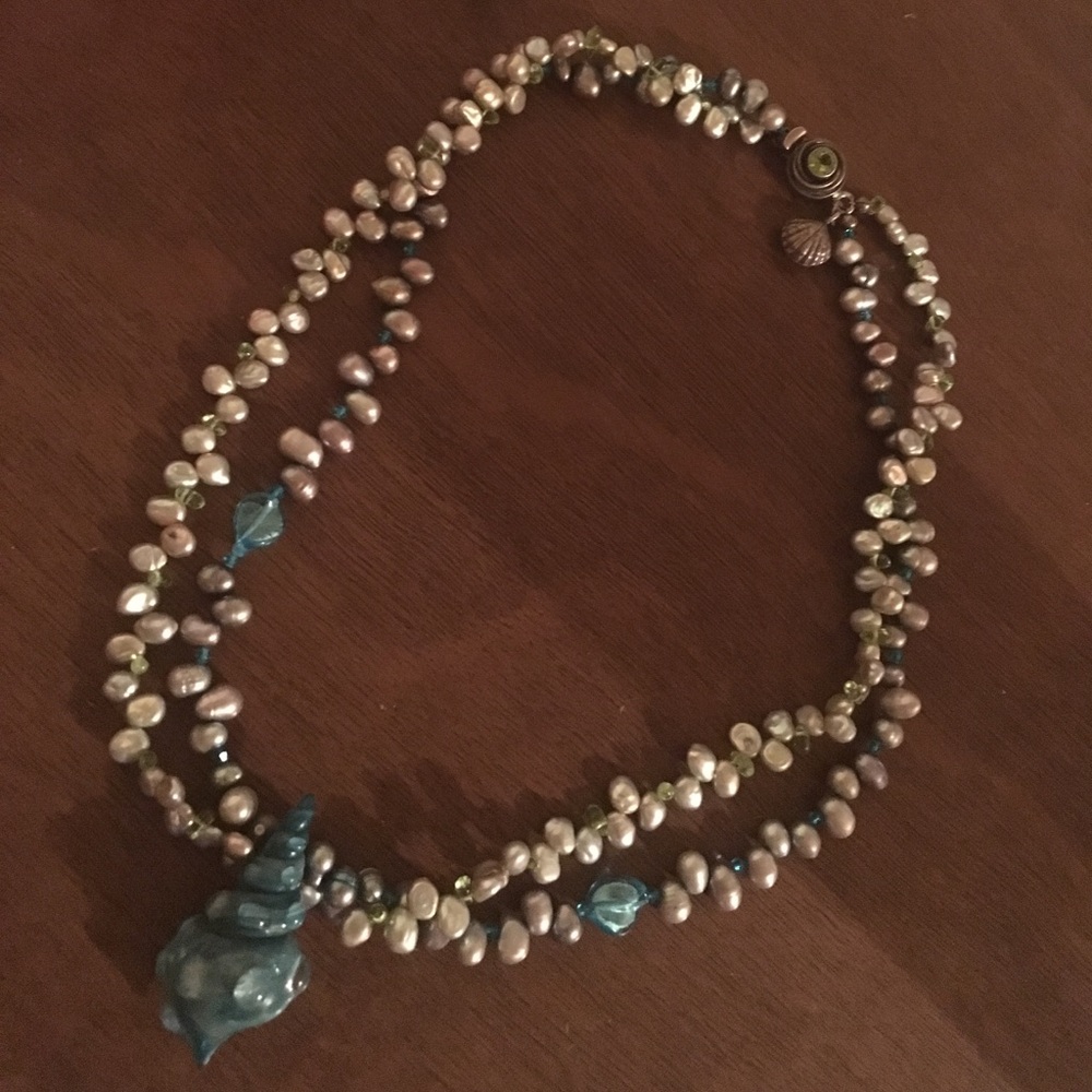 Wear the sea necklace