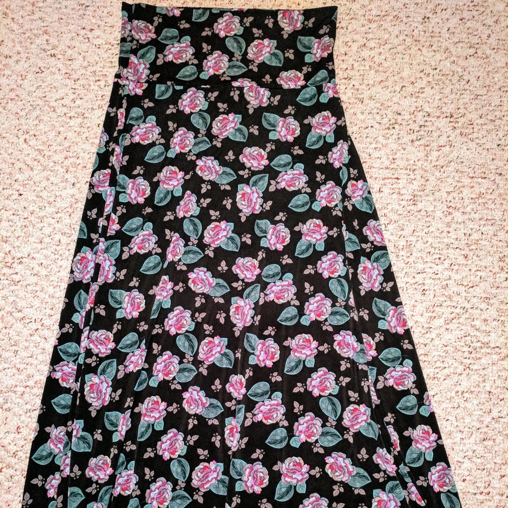 Like New CONDITION!! LuLaRoe Floral Maxi Sz Large