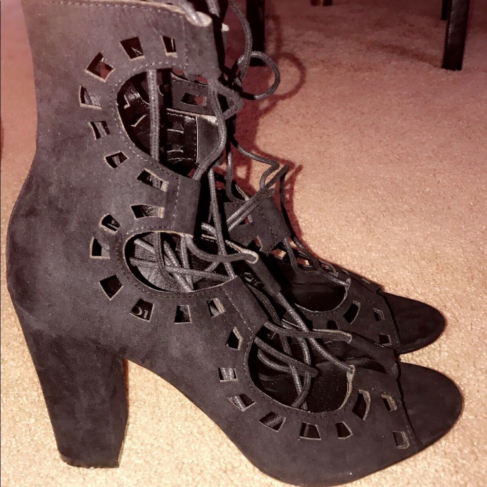 Charlotte Russe nwot heels