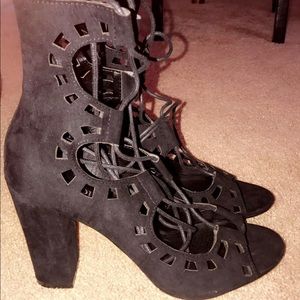 Charlotte Russe nwot heels