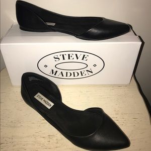 Steve Madden Elusion Black Flats