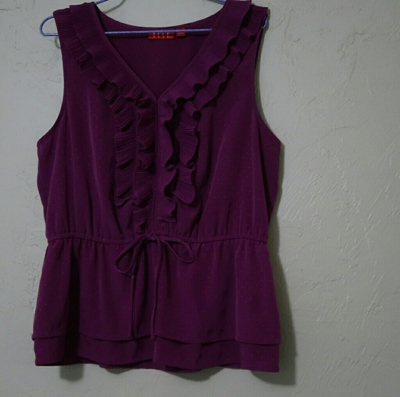 Ruffled sleeveless tank top - Picture 2 of 3