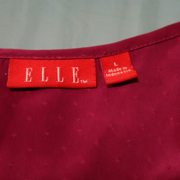 Ruffled sleeveless tank top - Picture 3 of 3