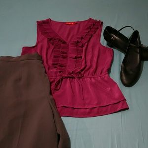 Ruffled sleeveless tank top