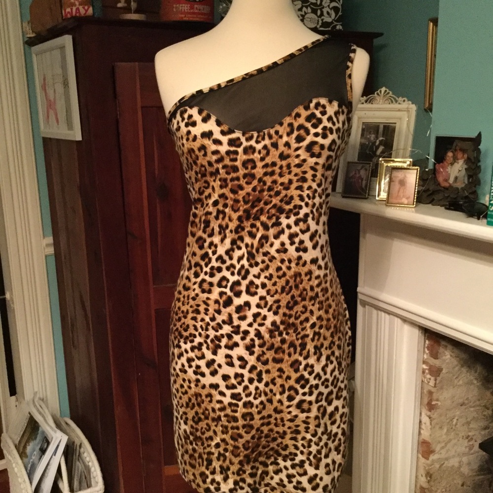 R.2.D. Leopard Print BodyCon Dress Sz 2X (F-24)