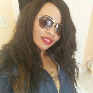 Meet your Posher, Salamatu