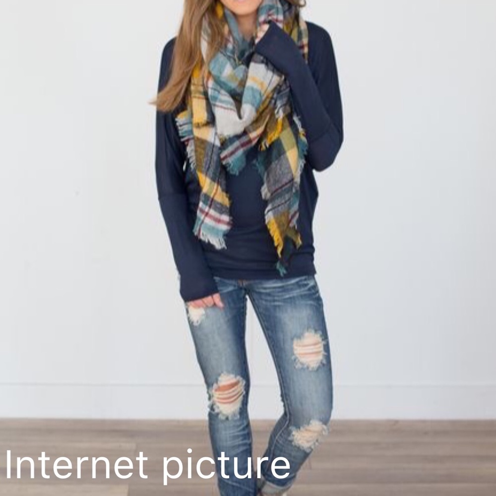 🍁Super Soft Oversized Yellow/Navy Blanket Scarf🍂