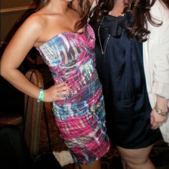 Authentic Nicole Miller Strapless Dress size 4 - Picture 2 of 6