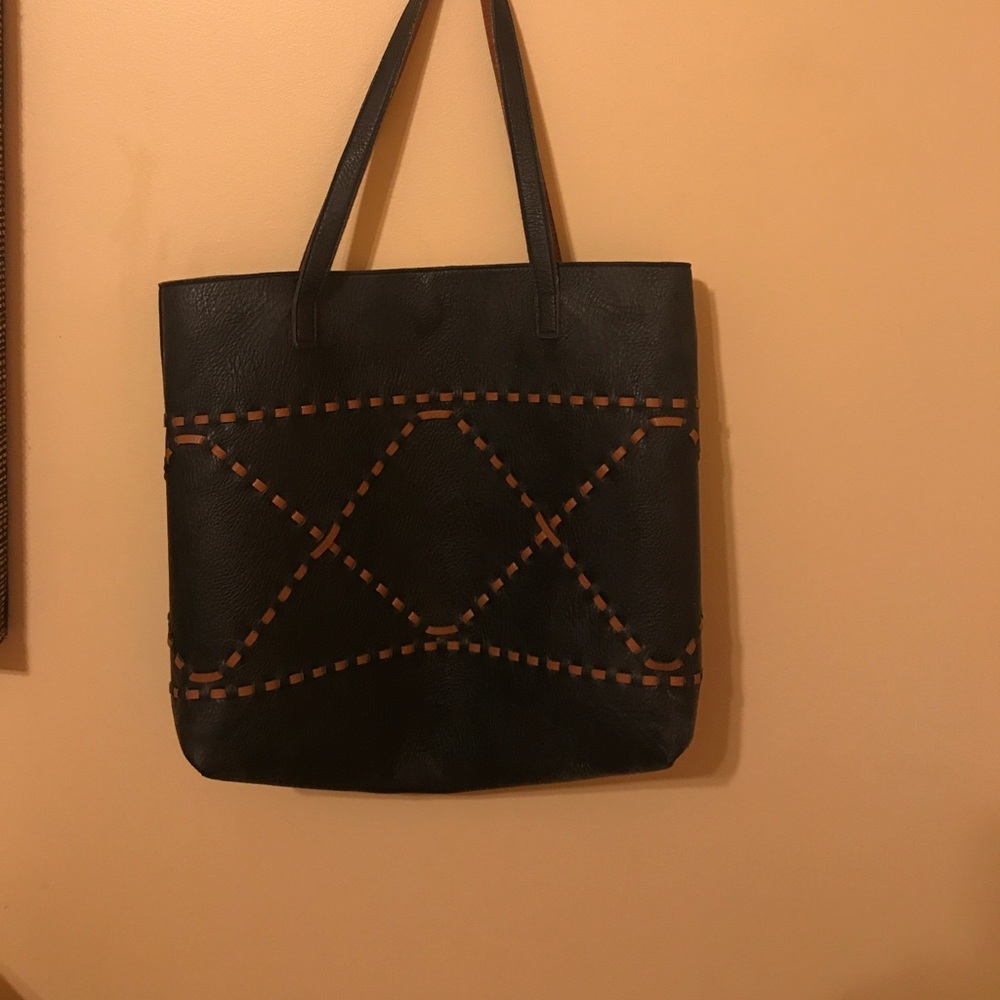 Reversible tote bag