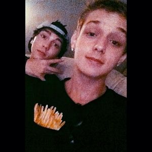 Meet your Posher, Brett